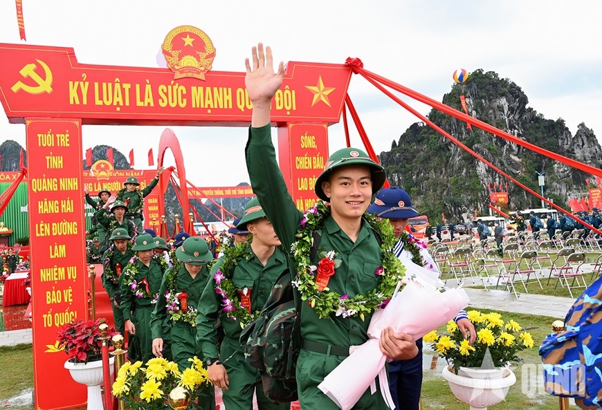 Thanh niên Việt Nam sẵn sàng đặt Tổ quốc lên trên những lựa chọn riêng của cuộc đời.