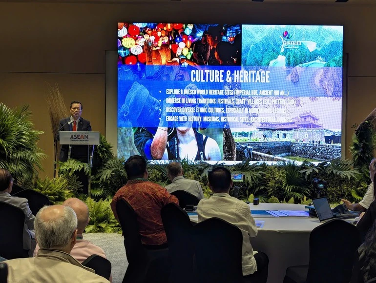 Họp báo giới thiệu về du lịch Việt Nam thu hút sự quan tâm của du khách và các cơ quan báo chí quốc tế.