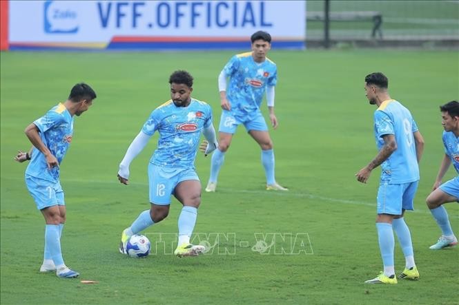 Theo kế hoạch, Đội tuyển Việt Nam sẽ có khoảng 5 ngày tập luyện trước khi bước vào trận giao hữu với Bangladesh trên sân Hàng Đẫy ngày 26/3.
