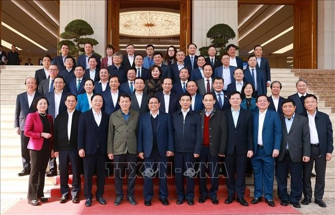 Thủ tướng Phạm Minh Chính với lãnh đạo các Đảng bộ trực thuộc Đảng bộ Chính phủ.