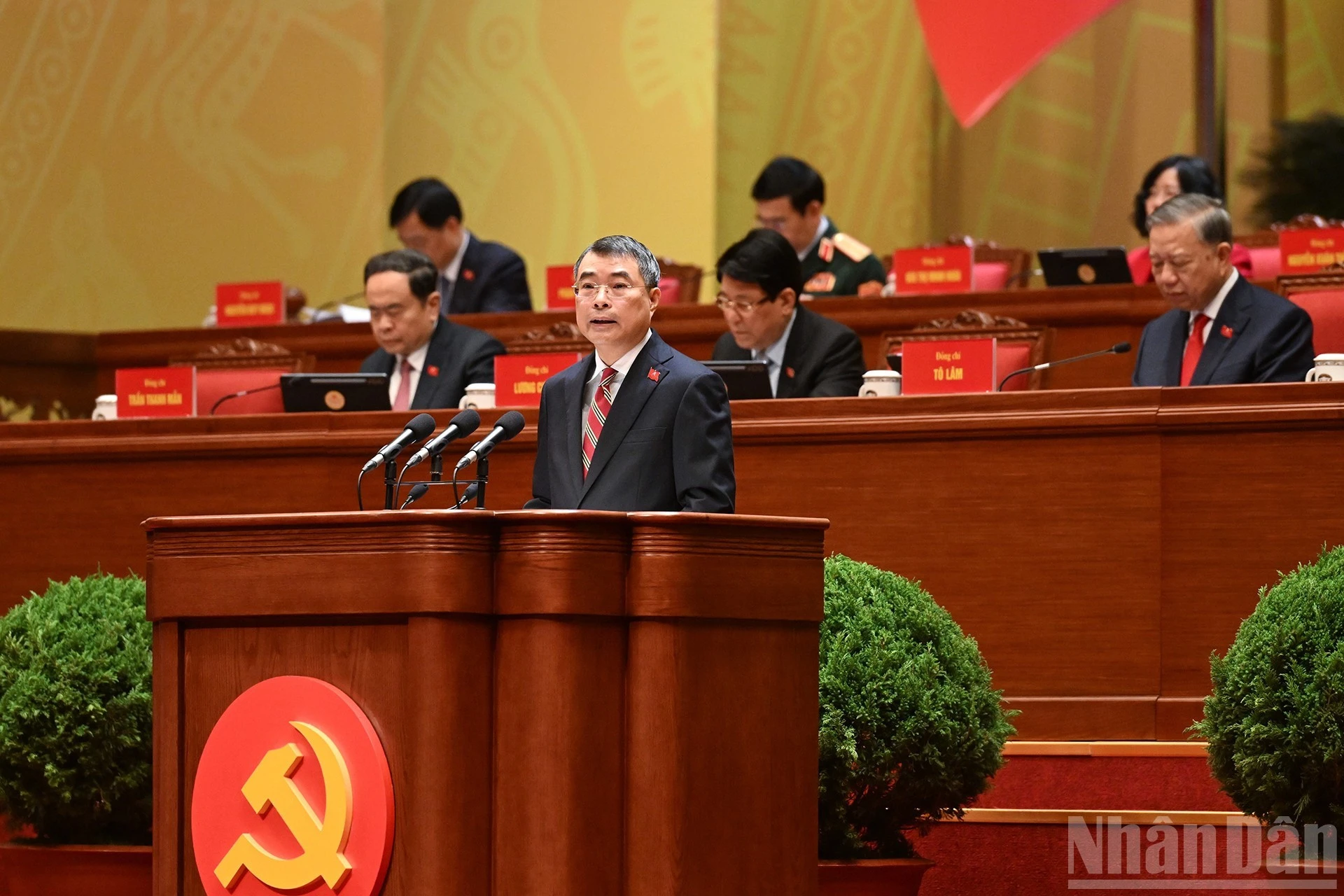 Trưởng Ban Tổ chức Trung ương Lê Minh Hưng phát biểu tại buổi làm việc.