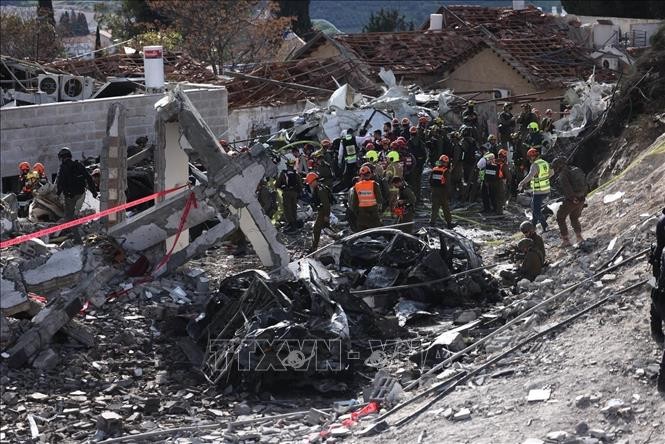 Hiện trường trúng tên lửa Iran tại Beit Shemesh, phía Tây Jerusalem.