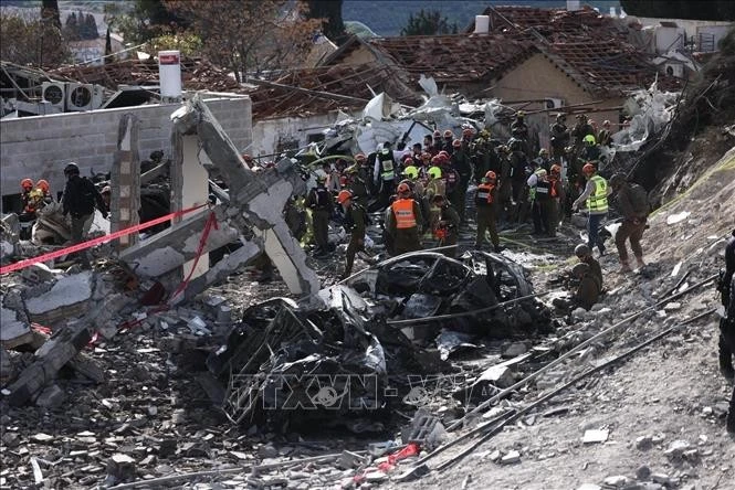 Hiện trường trúng tên lửa Iran tại Beit Shemesh, phía Tây Jerusalem.