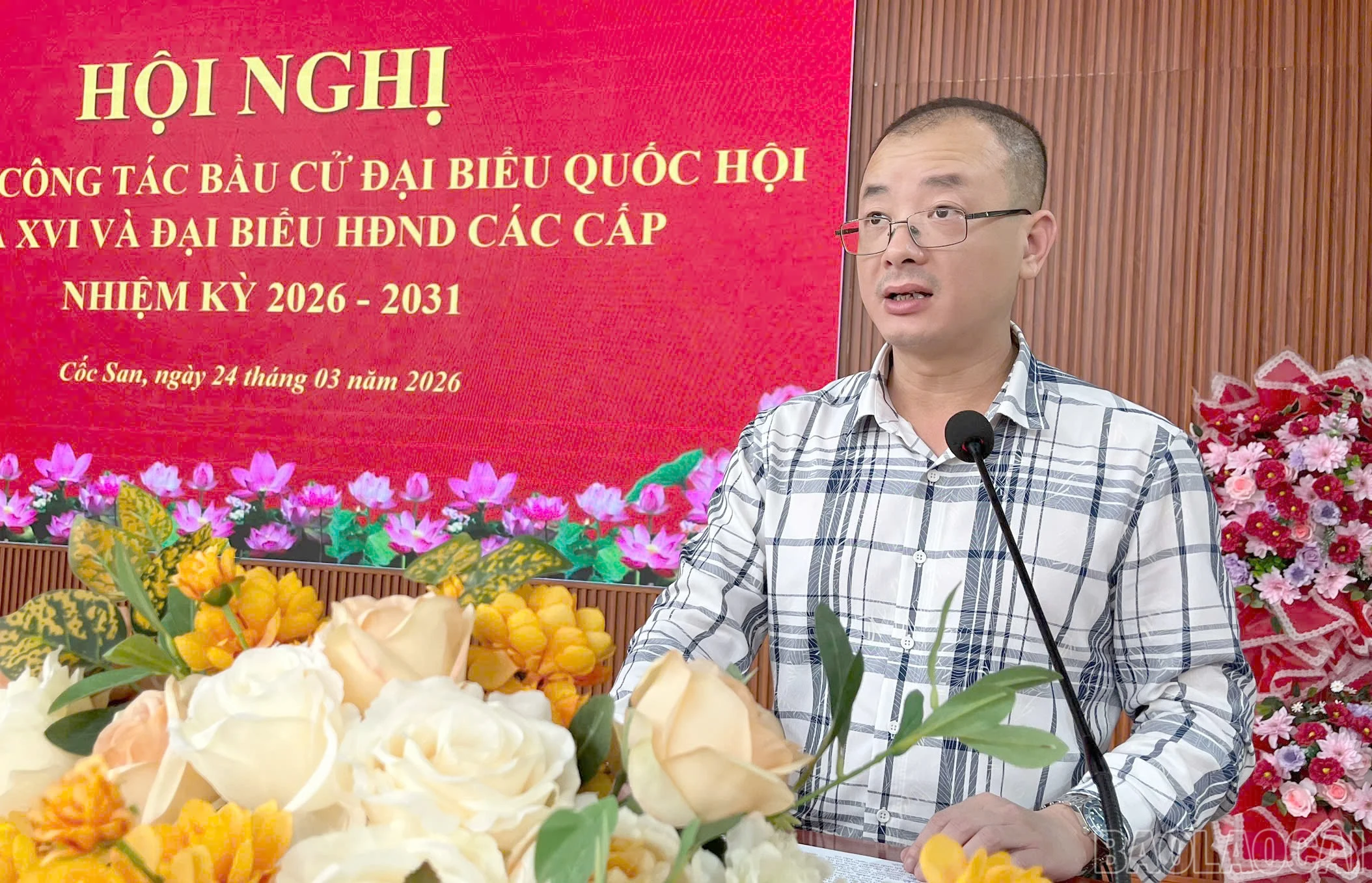 Đồng chí Đặng Công Hải - Bí thư Đảng ủy, Chủ tịch HĐND xã Cốc San phát biểu tại hội nghị.