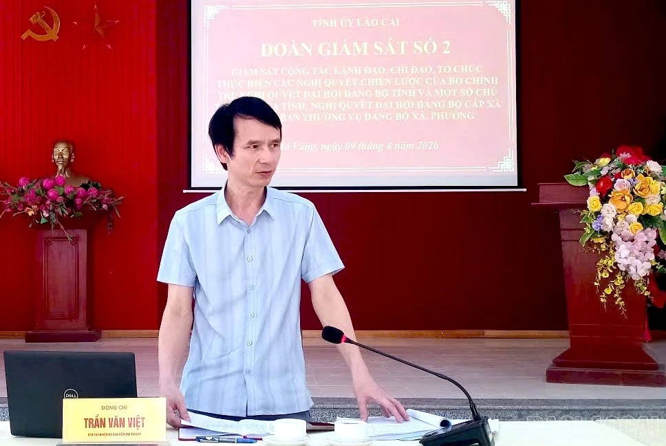 Đồng chí Trần Văn Việt - Phó Chủ nhiệm Ủy ban Kiểm tra Tỉnh ủy phát biểu tại buổi làm việc.