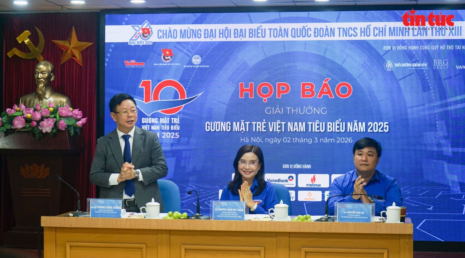 Nhà báo Phùng Công Sưởng, Tổng Biên tập Báo Tiền Phong, Giám đốc Quỹ Hỗ trợ Tài năng trẻ Việt Nam.