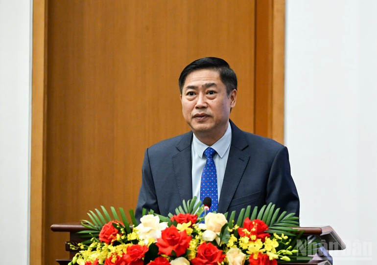 Chủ nhiệm Ủy ban Công tác đại biểu, Ủy viên Hội đồng Bầu cử Quốc gia Nguyễn Hữu Đông báo cáo kết quả cuộc bầu cử đại biểu Quốc hội khóa XVI và đại biểu Hội đồng nhân dân các cấp nhiệm kỳ 2026 - 2031.