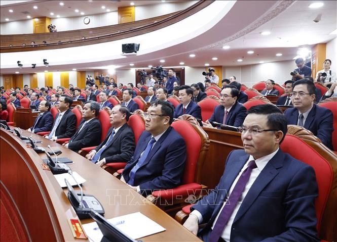 Các đại biểu dự phiên Bế mạc Hội nghị lần thứ hai Ban Chấp hành Trung ương Đảng khoá XIV.