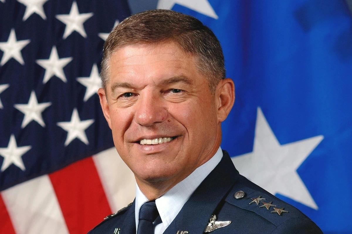 Ông Daniel Paul Leaf