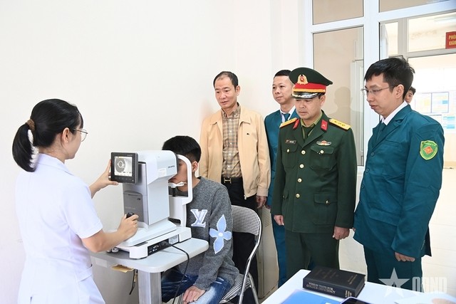 Khám tuyển nghĩa vụ quân sự năm 2026 tại tỉnh Quảng Ninh.