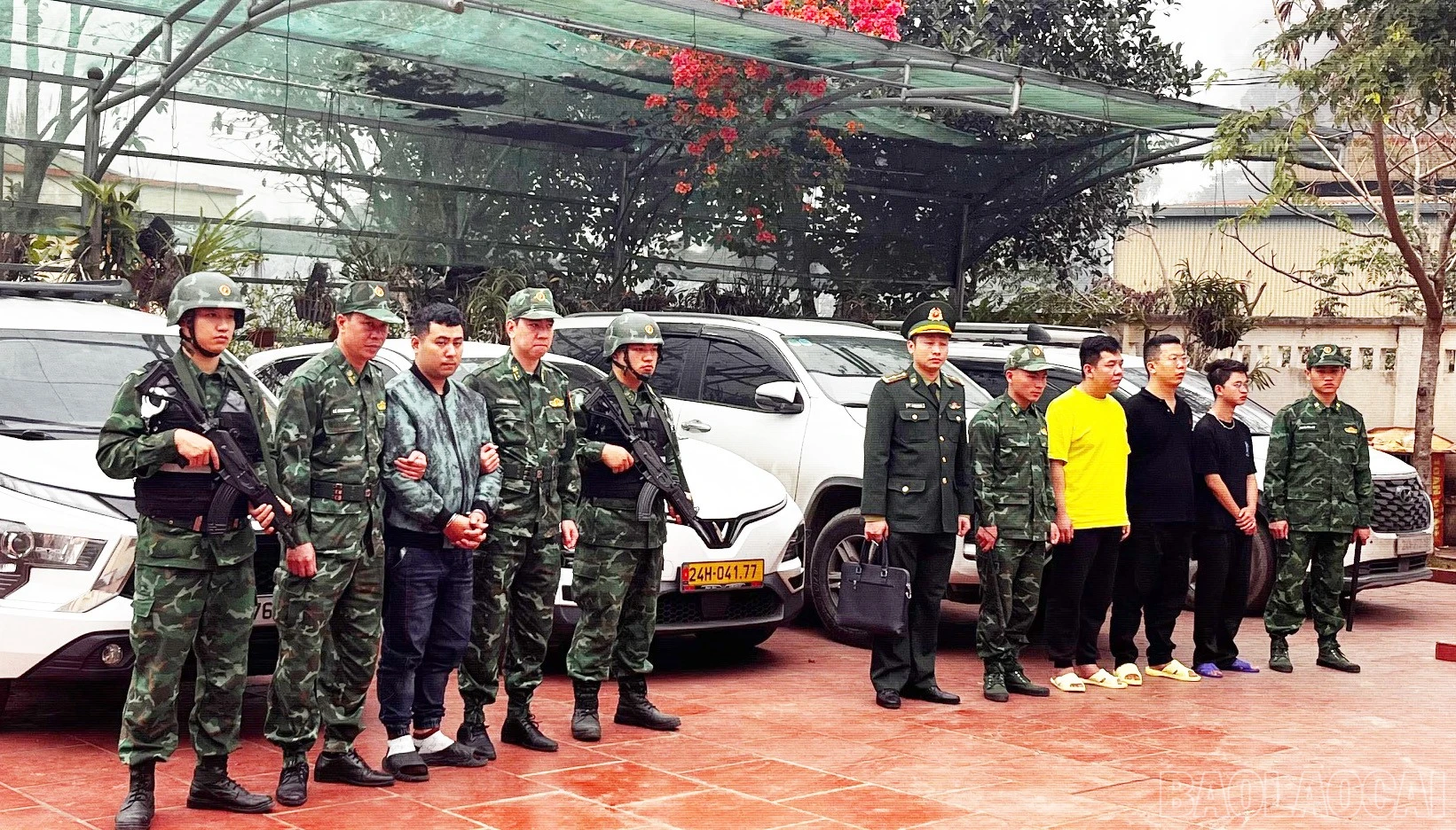 Các đối tượng và tang vật trong chuyên án LC1225.