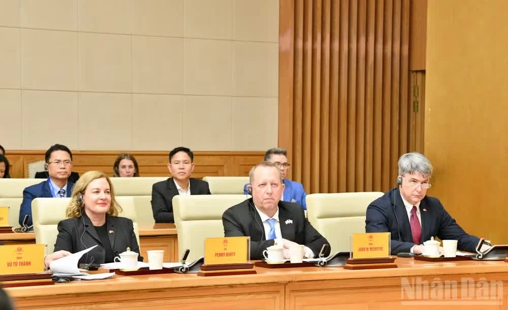 Đại diện Đại sứ quán Hoa Kỳ tại Việt Nam và lãnh đạo Hội đồng Kinh doanh Hoa Kỳ - ASEAN (USABC) tham dự buổi làm việc.