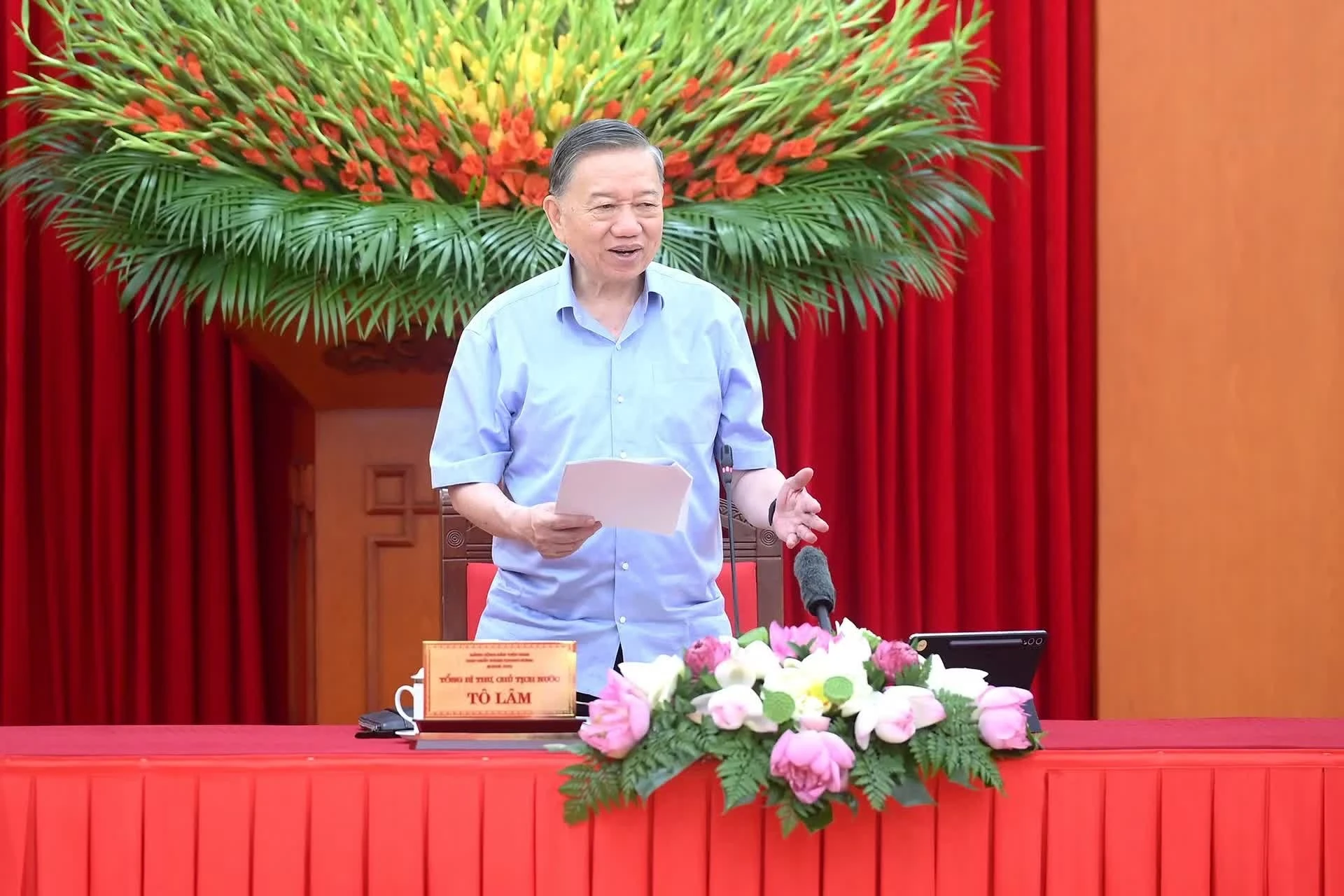 Tổng Bí thư, Chủ tịch nước Tô Lâm phát biểu chỉ đạo tại cuộc làm việc.