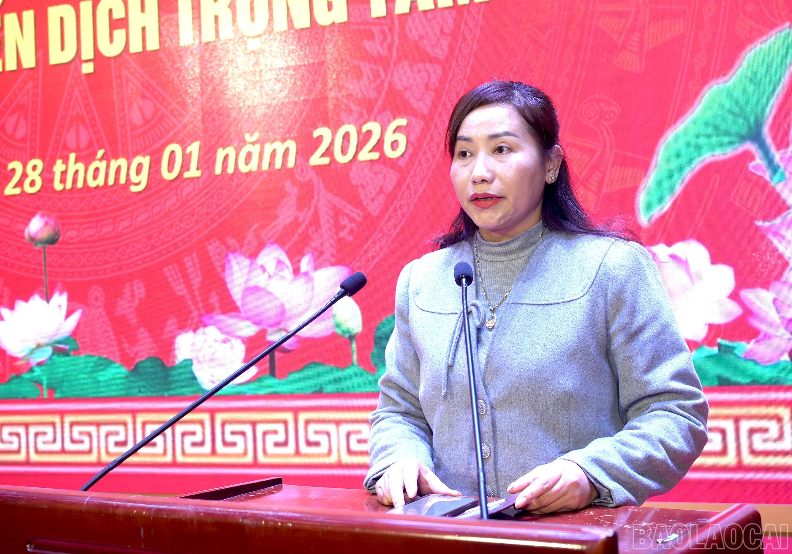 baolaocai-br_dong-chi-giang-thi-bang-pho-truong-ban-to-chuc-tinh-uy-phat-bieu-chi-dao-tai-hoi-nghi.jpg