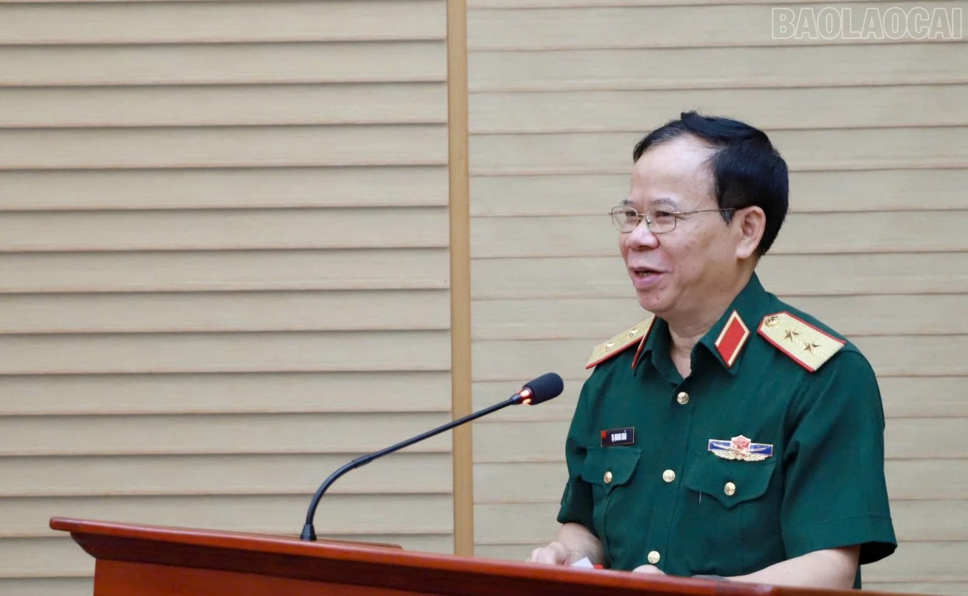 baolaocai-tr_anh-2-trung-tuong-ta-quang-khai-pho-vien-truong-vien-ksnd-toi-cao-vien-truong-vien-ksqs-trung-uong-phat-bieu-chi-dao-hoi-nghi-5075.jpg