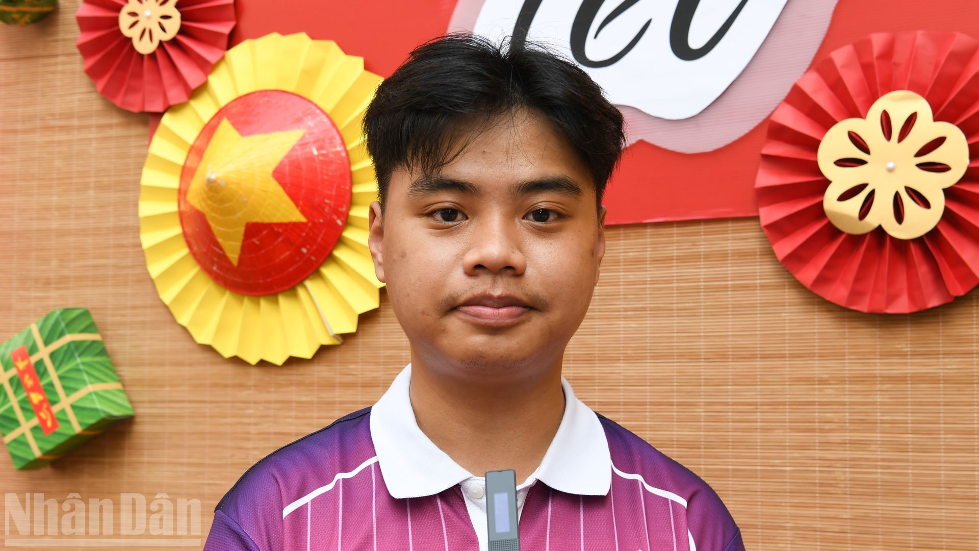 Đỗ Văn Hùng cảm thấy ấm cúng khi được sinh hoạt trong cộng đồng đầy tình yêu thương.