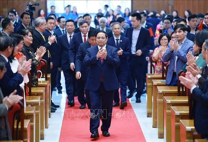 Thủ tướng Phạm Minh Chính đến thăm và làm việc với Viện Hàn lâm Khoa học và Xã hội Việt Nam.