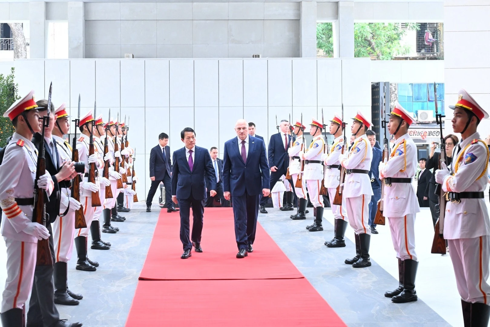 Bộ trưởng Bộ Tình trạng khẩn cấp Liên bang Nga Aleksandr Kurenkov thăm, làm việc với Bộ Công an Việt Nam.