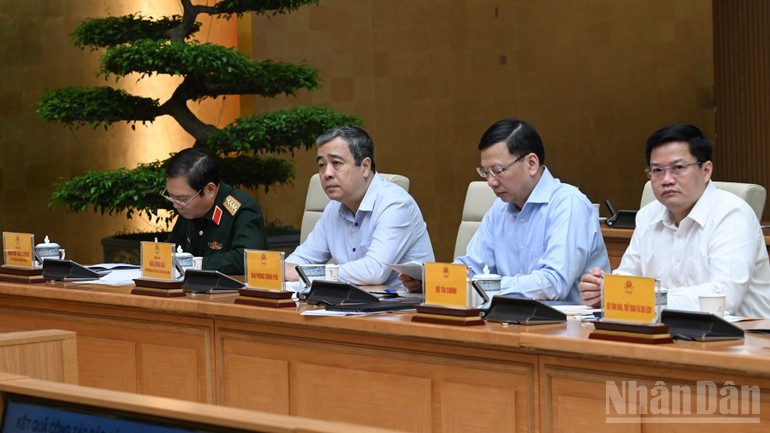 Các đại biểu tham dự phiên họp.