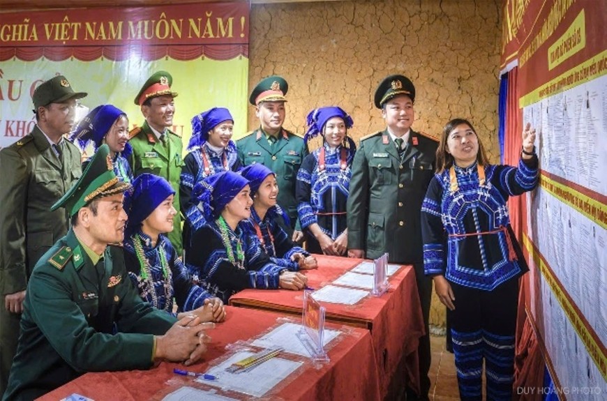 Công tác tuyên truyền cho cuộc bầu cử được chủ động triển khai từ các cơ quan, đơn vị trên địa bàn xã Y Tý.