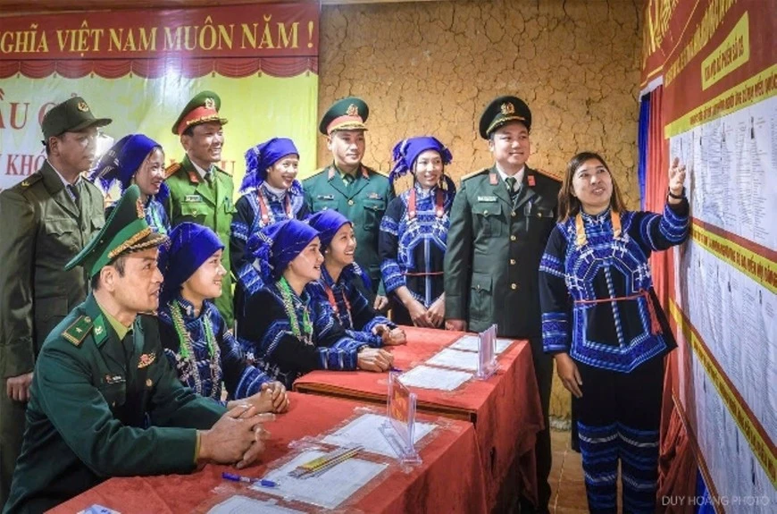 Công tác tuyên truyền cho cuộc bầu cử được chủ động triển khai từ các cơ quan, đơn vị trên địa bàn xã Y Tý.