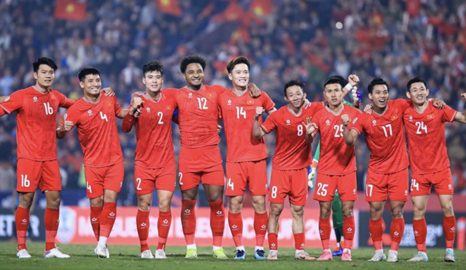 Tuyển Việt Nam tiến gần đến Top 100 thế giới.