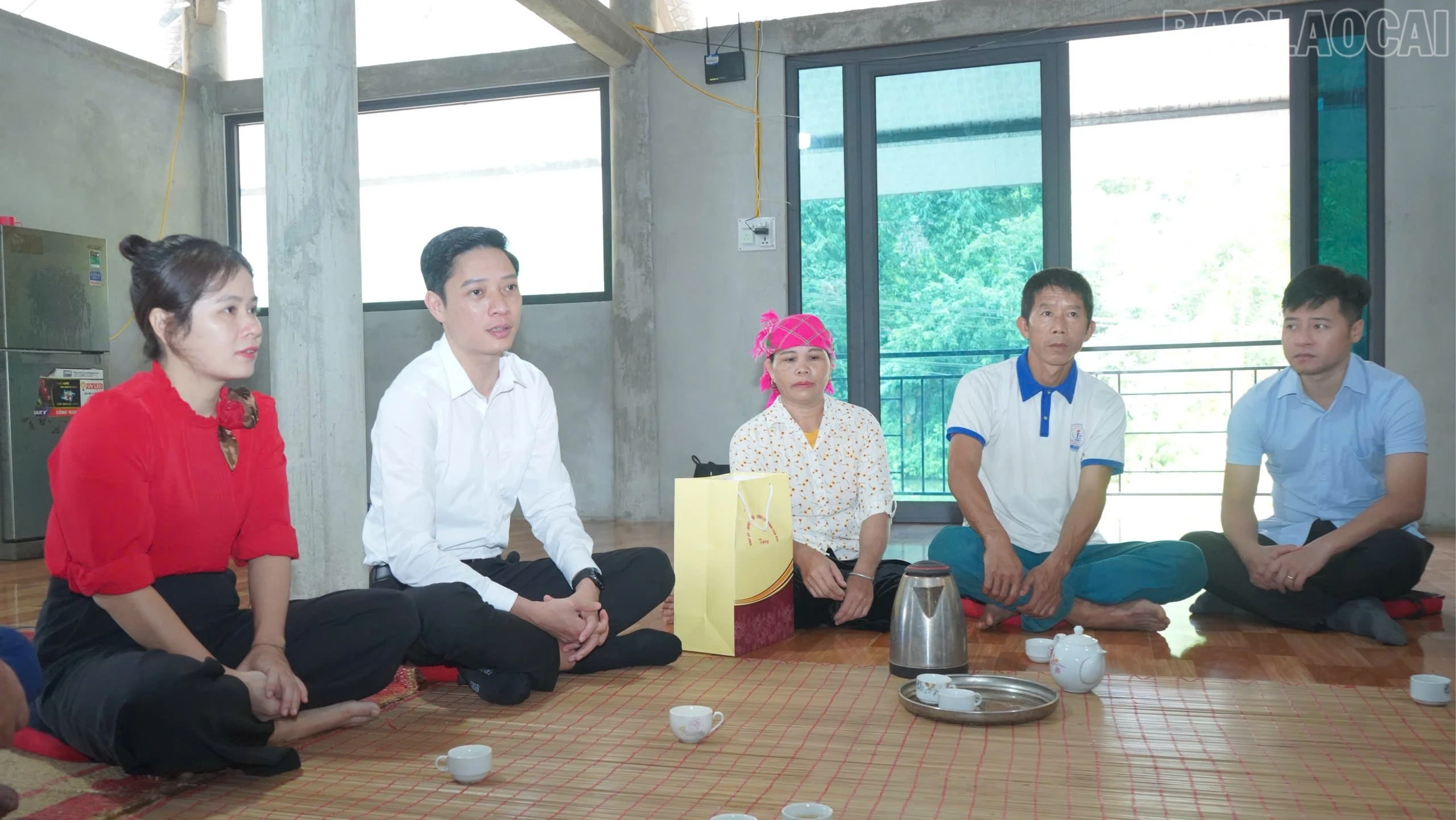 baolaocai-tr_z8129033605344-255d78905c1ee3f31a2501359236f34e-961.jpg