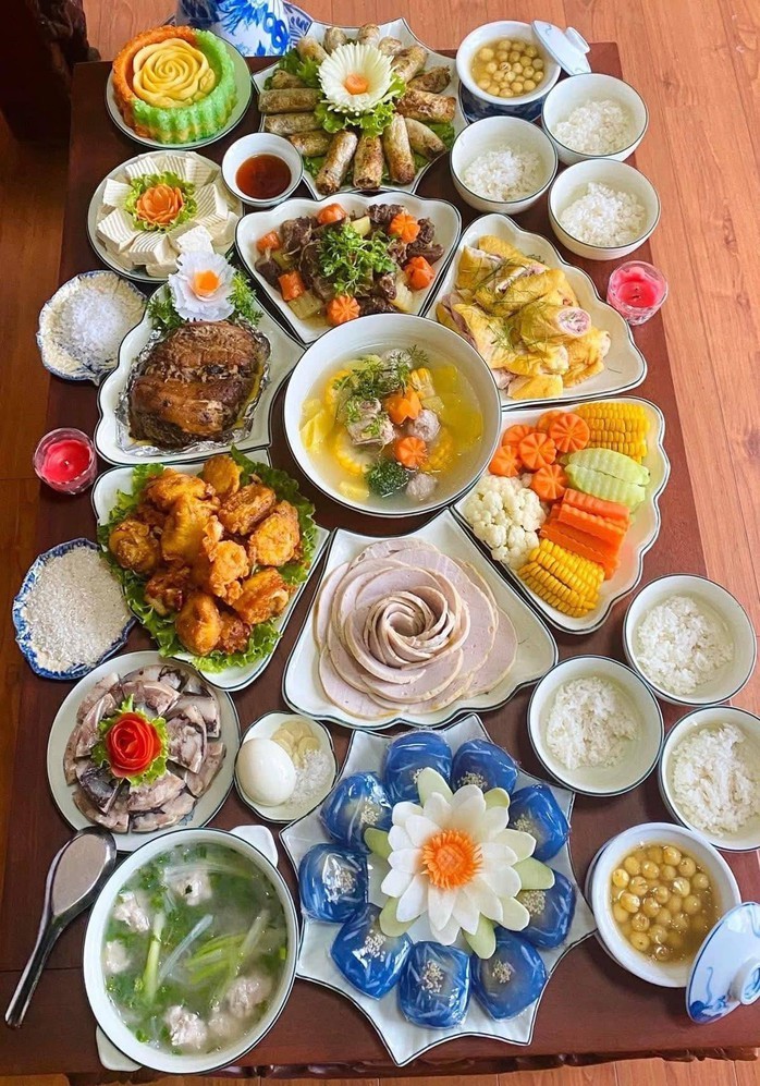 Những mâm cỗ ngày Tết có nguy cơ ngộ độc cao.