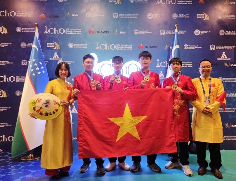 4 thành viên đội tuyển Olympic Hóa học Việt Nam đều giành Huy chương Vàng