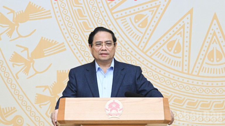Thủ tướng Chính phủ Phạm Minh Chính phát biểu ý kiến tại phiên họp.