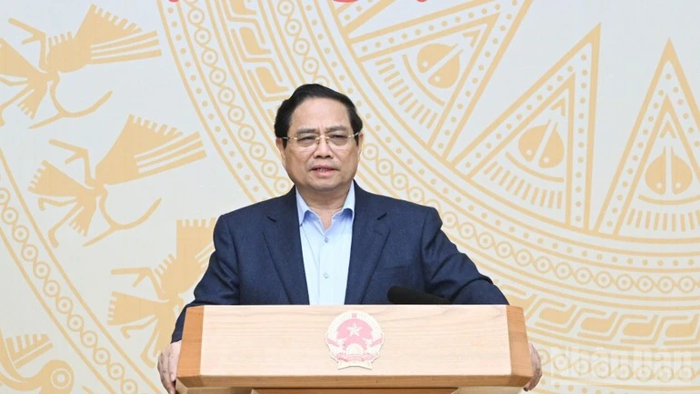 Thủ tướng Chính phủ Phạm Minh Chính phát biểu ý kiến tại phiên họp.