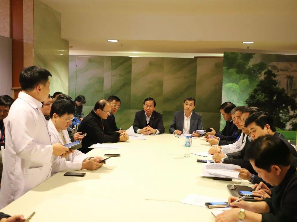 Thứ trưởng Y tế Trần Văn Thuấn chủ trì buổi diễn tập y tế tại Trung tâm Hội nghị Quốc gia, chuẩn bị cho Đại hội XIV của Đảng.