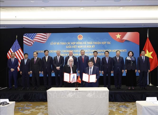 Tổng Bí thư Tô Lâm chứng kiến lễ trao Hợp đồng cung cấp động cơ GTF và dịch vụ bảo dưỡng toàn diện cho tàu bay A321NEO và A321 XLR giữa Vietjet Air (Việt Nam) và Pratt &amp; Whitney.