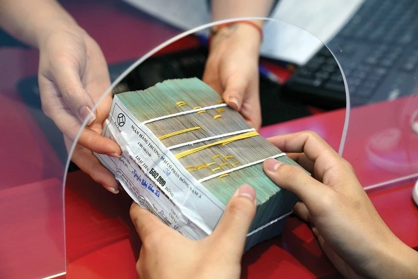 Thu nhập từ lãi trái phiếu chính phủ, lãi trái phiếu chính quyền địa phương, lãi tiền gửi tại tổ chức tín dụng, lãi từ hợp đồng bảo hiểm nhân thọ được miễn thuế thu nhập cá nhân. Ảnh minh họa