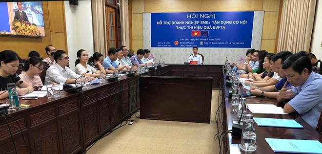 Điểm những sự kiện nổi bật tỉnh Yên Bái tuần qua (1-7/6) ảnh 8 Các đại biểu dự Hội nghị tại điểm cầu Yên Bái