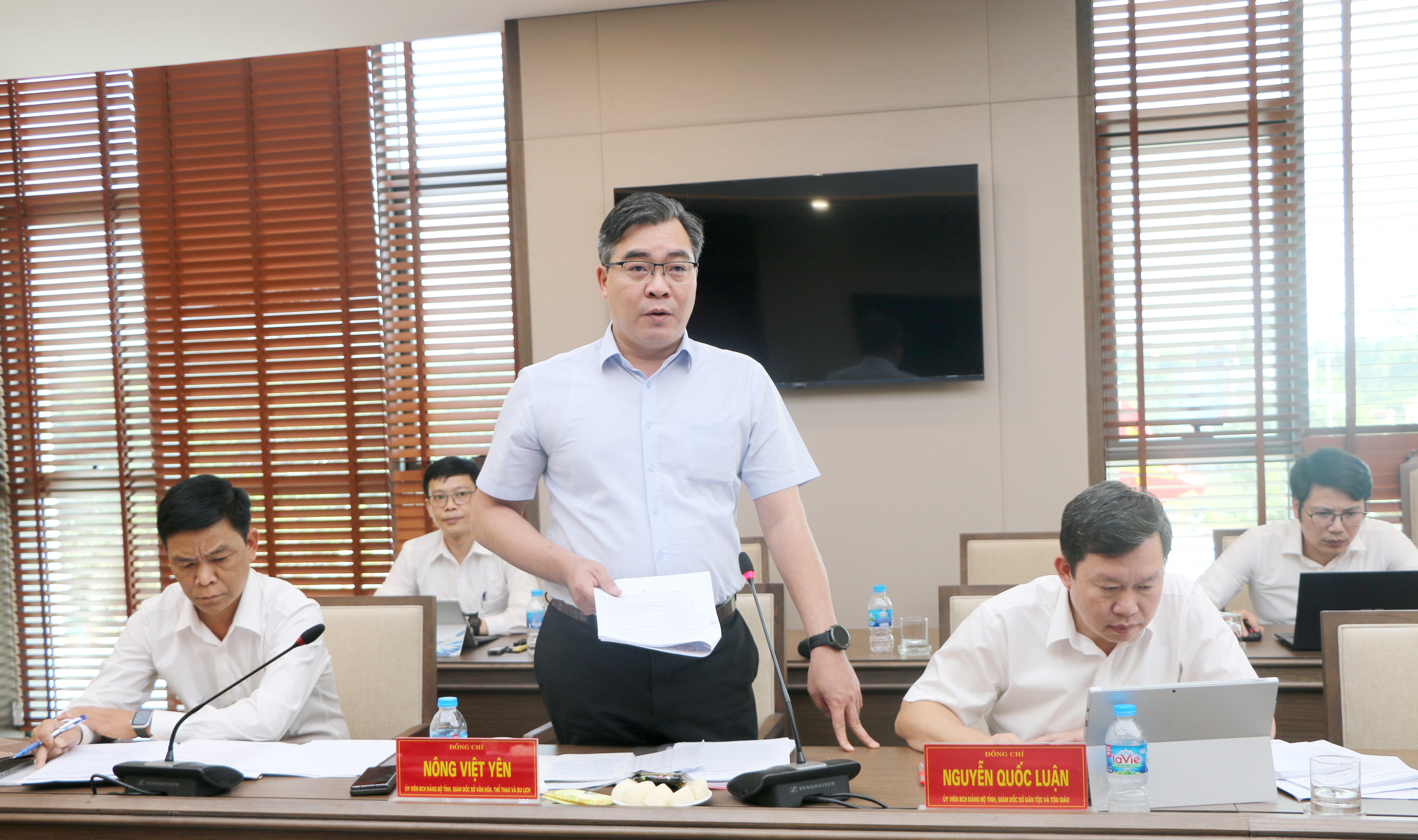 Lãnh đạo Sở Văn hóa Thể thao và Du lịch phát biểu tại hội nghị. img-0090.jpg