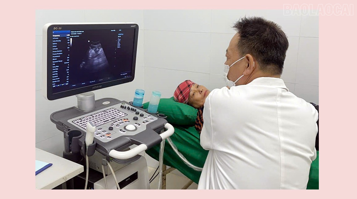 ឧបករណ៍ និងសម្ភារៈដែលប្រើប្រាស់សម្រាប់ការងារវិជ្ជាជីវៈនៅមន្ទីរពហុព្យាបាលតំបន់បានឡៅឥឡូវនេះបានបំពេញតាមស្តង់ដារអប្បបរមាដែលកំណត់ដោយក្រសួងសុខាភិបាល។ baolaocai-tr_yt5.jpg