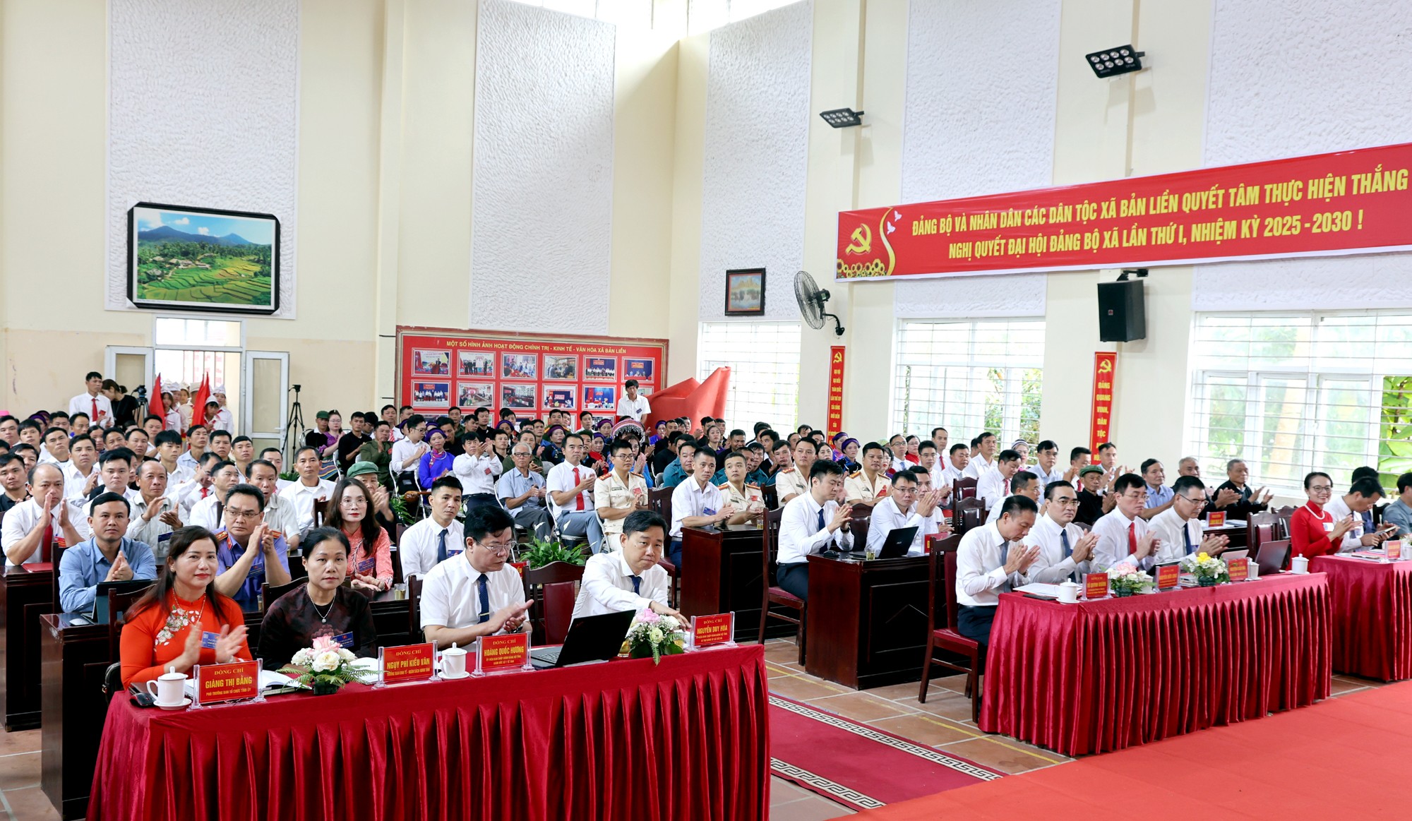 Đại biểu dự đại hội. bl6.jpg