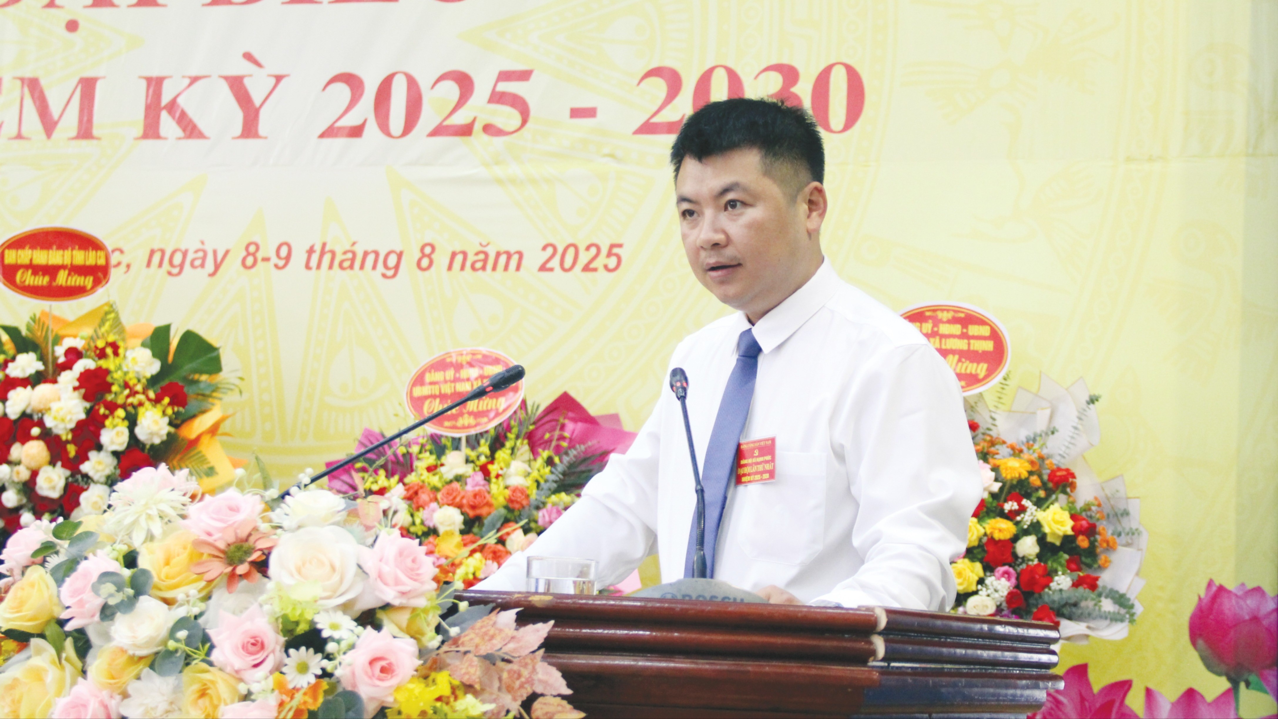 Đại biểu tham luận tại đại hội. 18-2596.jpg