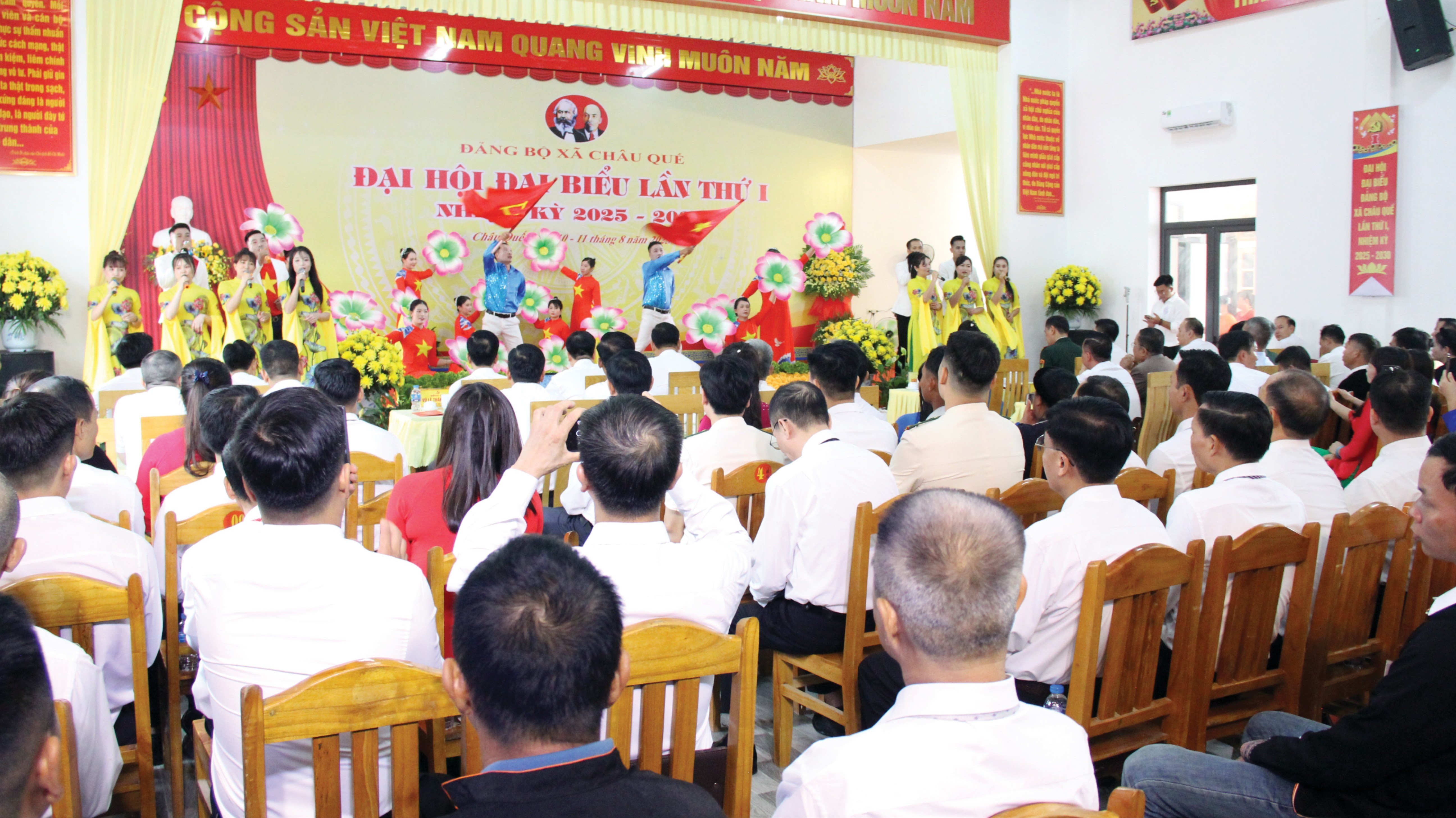 Quang cảnh Đại hội. 7-5553.jpg