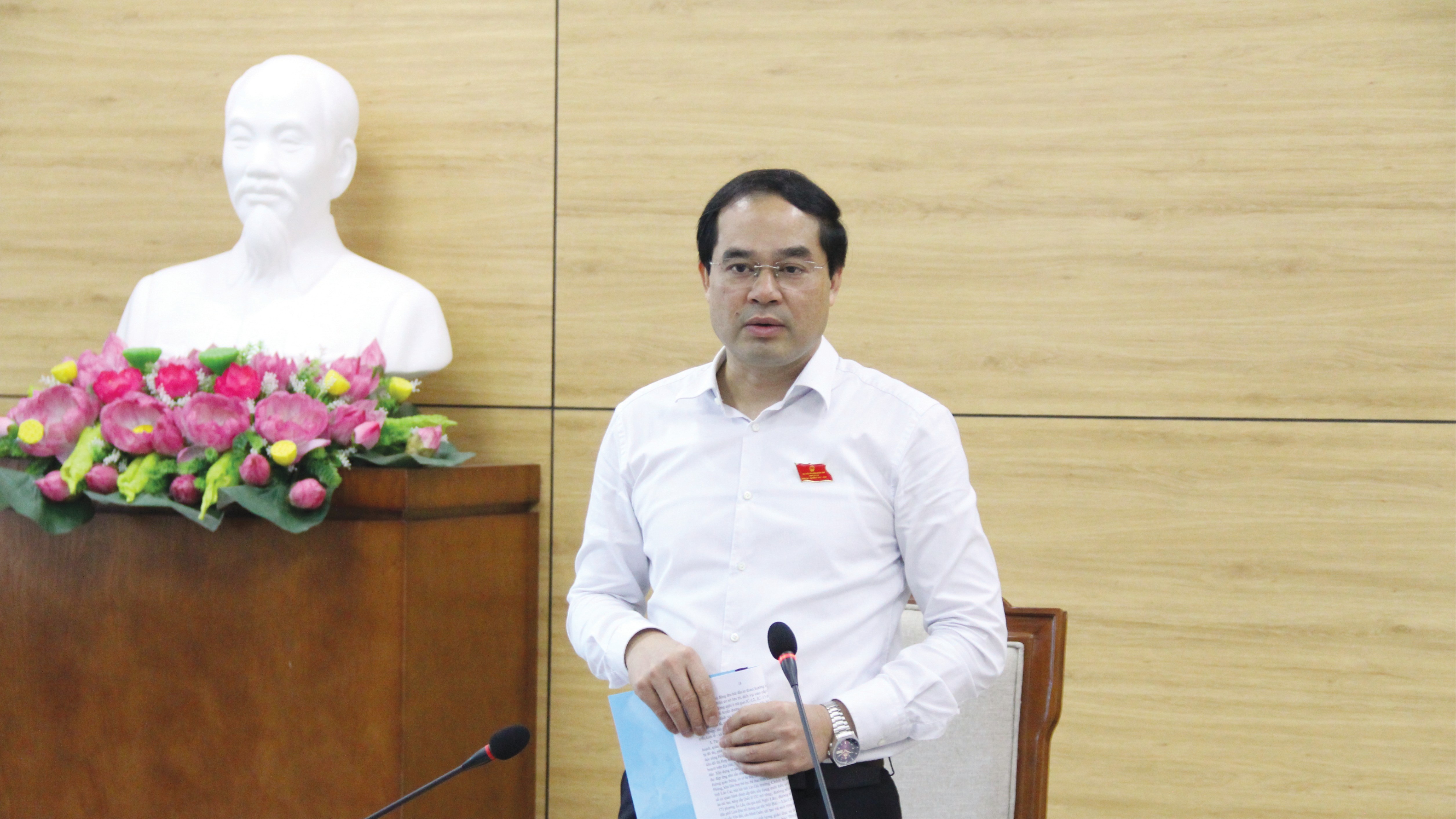 Đồng chí Trịnh Xuân Trường, Bí thư Tỉnh ủy, Chủ tịch HĐND tỉnh phát biểu chỉ đạo tại cuộc họp. 4-9374.jpg