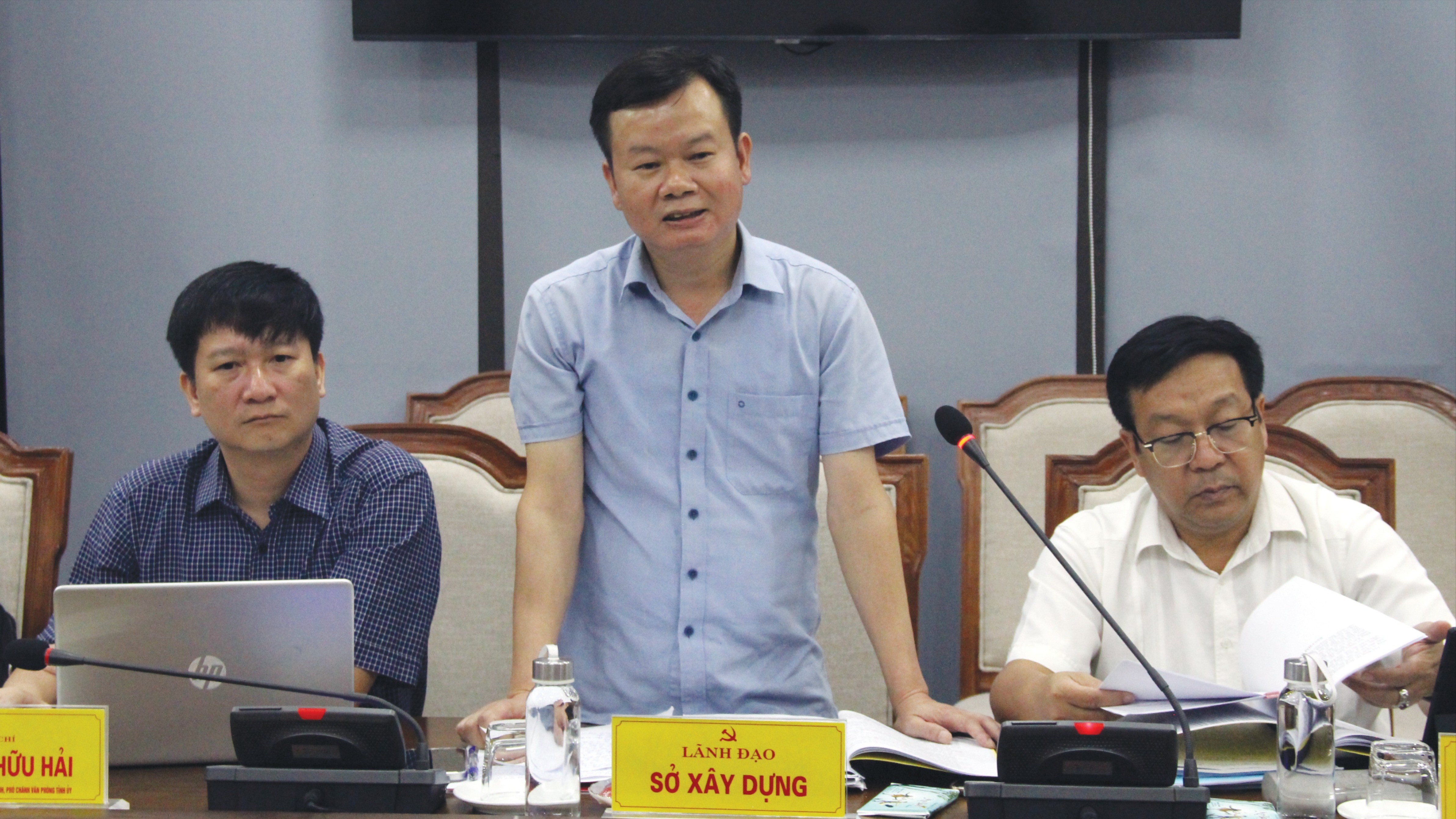 Lãnh đạo Sở Xây dựng tham gia ý kiến. 14-2938.jpg