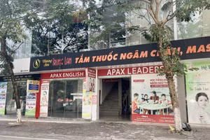 Trung tâm Apax English Lào Cai “âm thầm” đóng cửa, phụ huynh nháo nhác đòi học phí