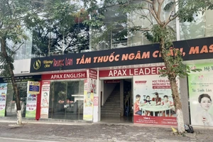 Trung tâm Apax English Lào Cai “âm thầm” đóng cửa, phụ huynh nháo nhác đòi học phí