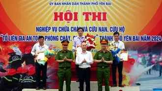Thành phố Yên Bái sôi nổi Hội thi nghiệp vụ chữa cháy và cứu nạn, cứu hộ