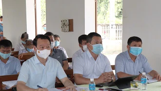 Bí thư Tỉnh ủy Đỗ Đức Duy dự sinh hoạt tại Chi bộ thôn Cầu Thia, xã Phù Nham, thị xã Nghĩa Lộ