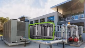 Bể lưu trữ băng trong hệ thống pin băng của Trane Technologies.