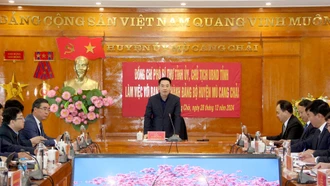 Chủ tịch UBND tỉnh Nguyễn Tuấn Anh làm việc với Ban Chấp hành Đảng bộ huyện Mù Cang Chải