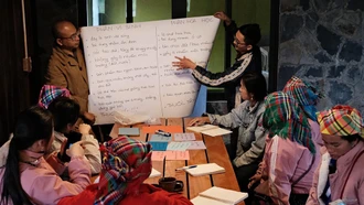 Khang A Tủa đang tiếp tục thay đổi tư duy, cách làm, tạo sinh kế bền vững cho đồng bào Mông Mù Cang Chải với Dự án Ná nả: Mùa gì mua nấy.