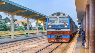 Đoàn tàu Thống Nhất ở ga Sài Gòn.